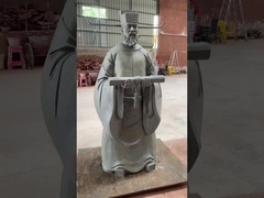 धातु की मूर्ति