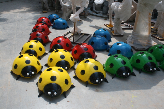 Outdoor Resin Animal Sculpture Seven Star Ladybird Color Custom