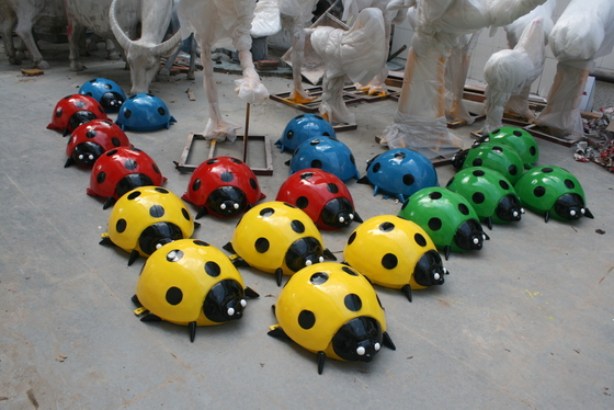 Outdoor Resin Animal Sculpture Seven Star Ladybird Color Custom